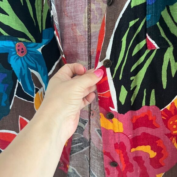 Chico’s Woman Blouse/Tunic Large button down Linen  3/4 sleeves Tropical print - Picture 4 of 17